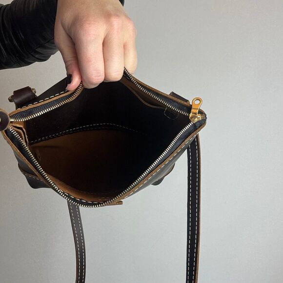 Portland Brown Leather Crossbody Bag - Picture 5 of 6